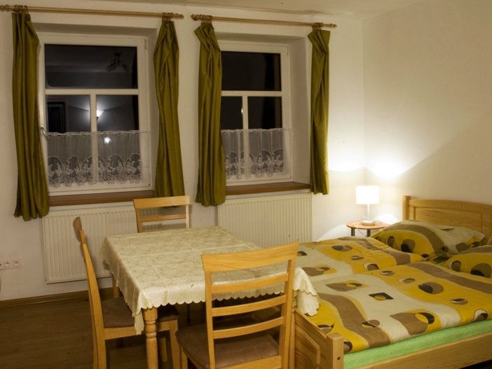 Třílůžková ložnice D